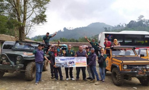 Alam Komodo Tour Travel